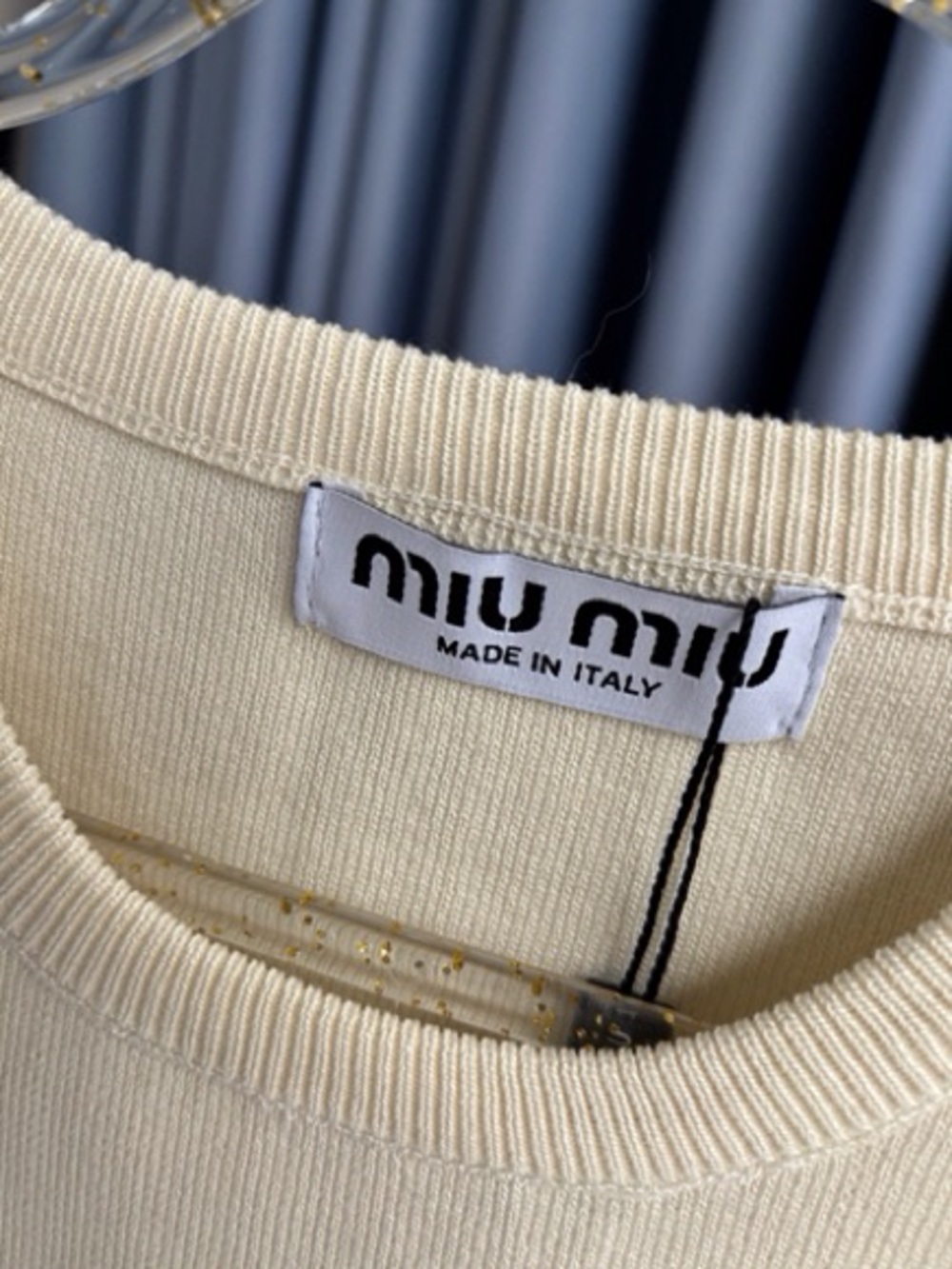 MIU MIU knitted vest with green diamonds - Picture 3 of 4